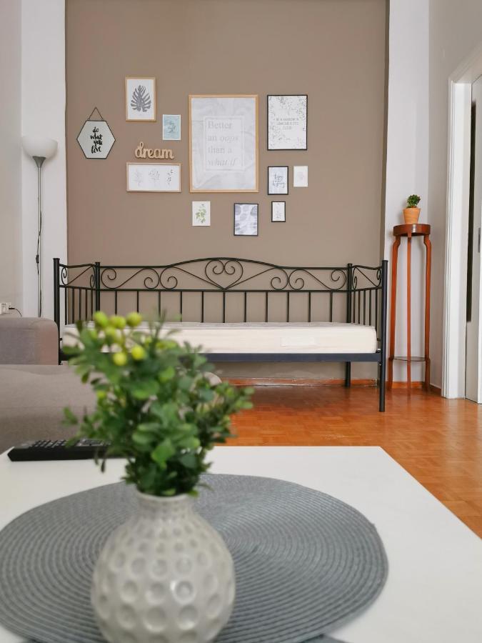 Central Apartment Kalamáta Kültér fotó